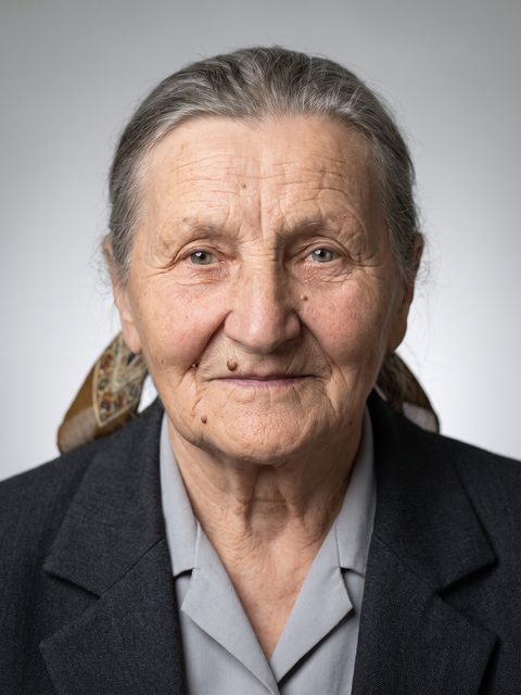 Portret w owalu, gotowy do druku na porcelanie